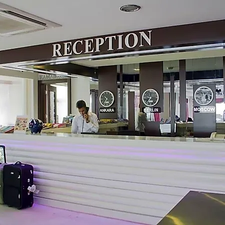 Hotel Adella 4*