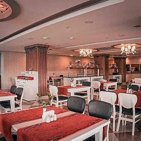 Adella Hotel 4*